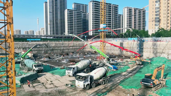 31小時，7000方！特固德商砼圓滿完成中建二局跨國區(qū)域總部集聚區(qū)項目1#樓筏板混凝土供應任務